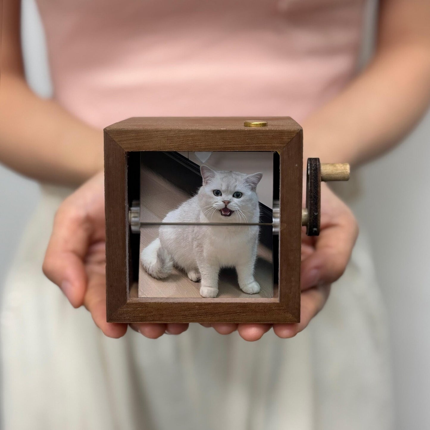 Memory Box: Personalized Photo Flipbook