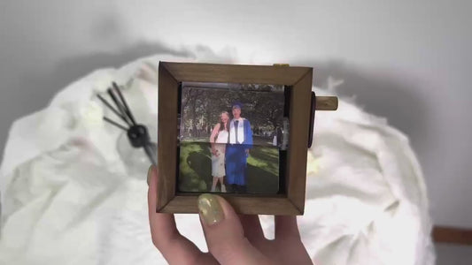 Memory Box: Personalized Photo Flipbook